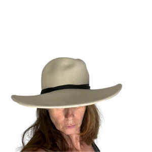 Goorin Bros. Dean the Butcher cream 100% wool felt Fedora Hat